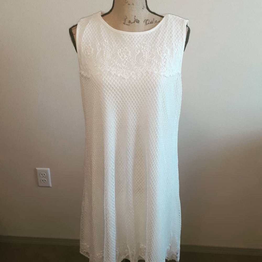 Max Studio Extra Large Casual White Dress